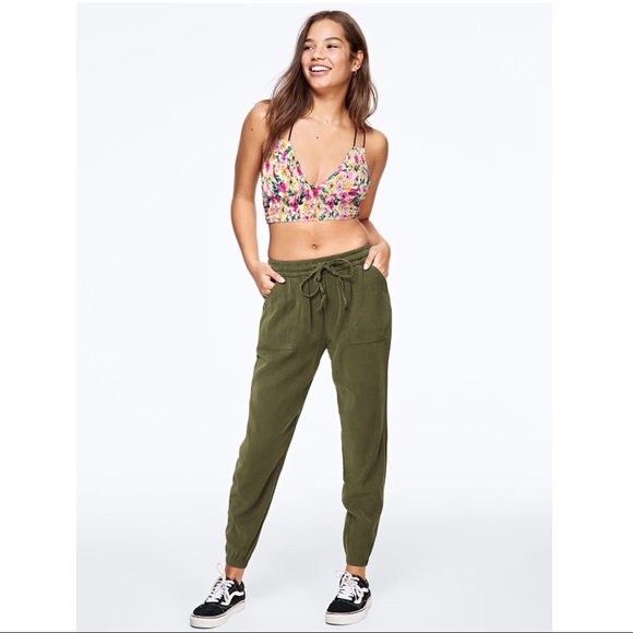 PINK Victoria's Secret Pants - PINK V.S. Easy Lightweight Joggers